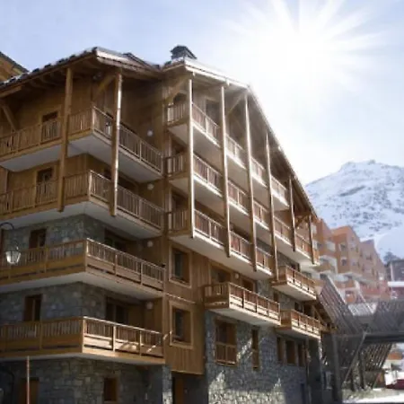 Chalet Sabot By Buildmyskitrip Chalet *